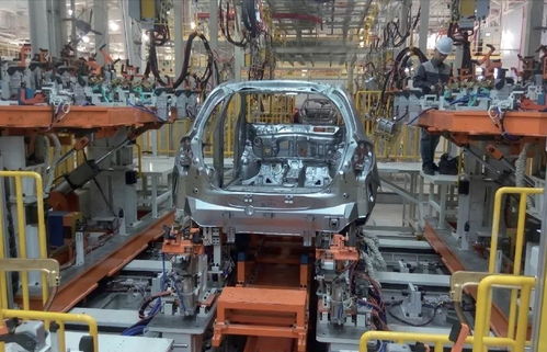 全網(wǎng)獨(dú)家探秘云度汽車莆田工廠 四大工藝與計(jì)算機(jī)網(wǎng)絡(luò)工程的完美融合
